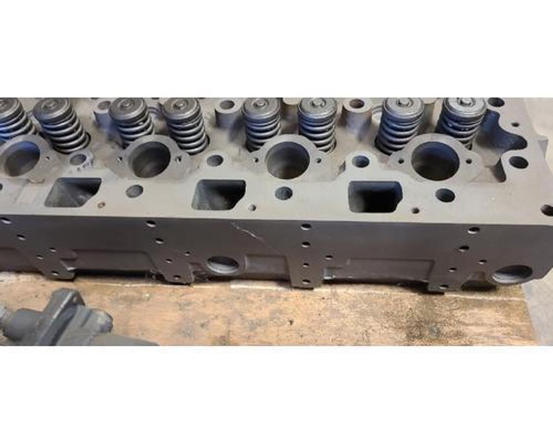 Used INTERNATIONAL DT 466E
