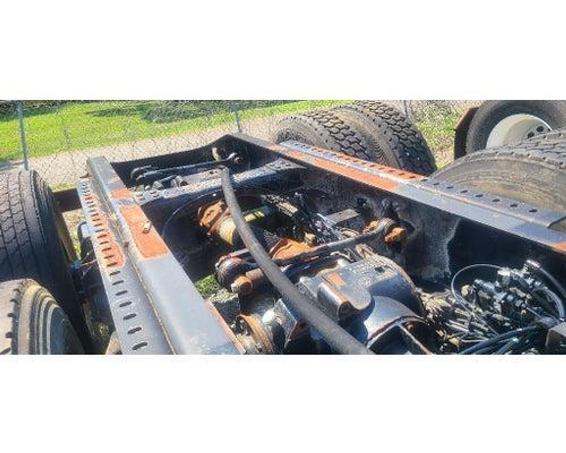 Used 2016 Mack CHU613