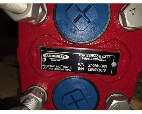 NEW SURPLUS LEDWELL HYDRAULIC GEAR PUMP PN# 27-0201-0004
SN# T2010000375 7/8"-13T 2/4 BOLT MOUNT