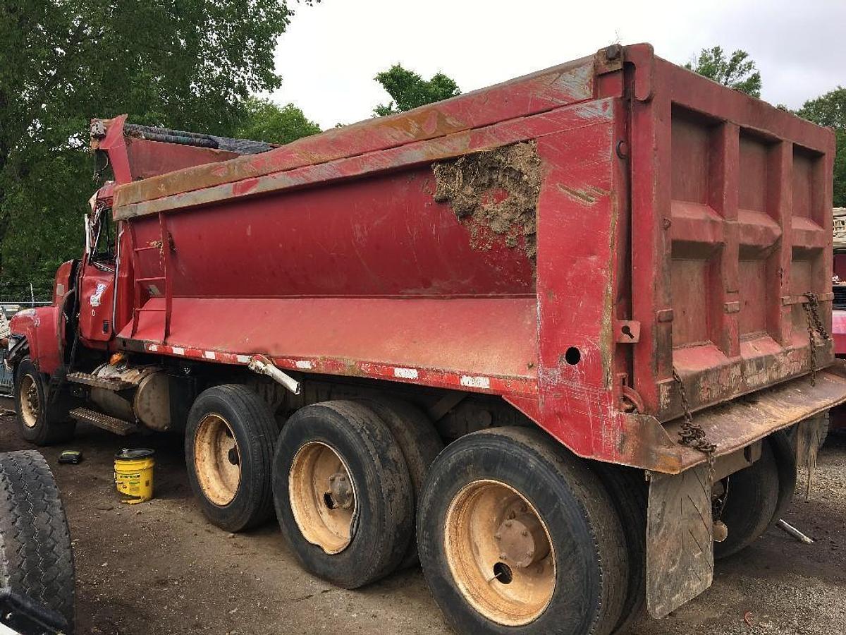 Used 1998 Mack CH 613 CRD92