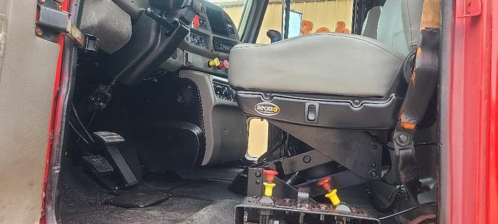 Used 2002 Mack CH 613