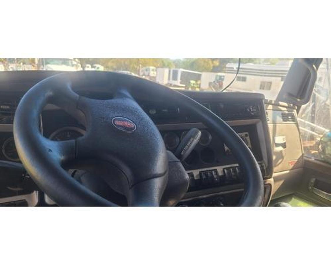 Used 2015 Kenworth T800