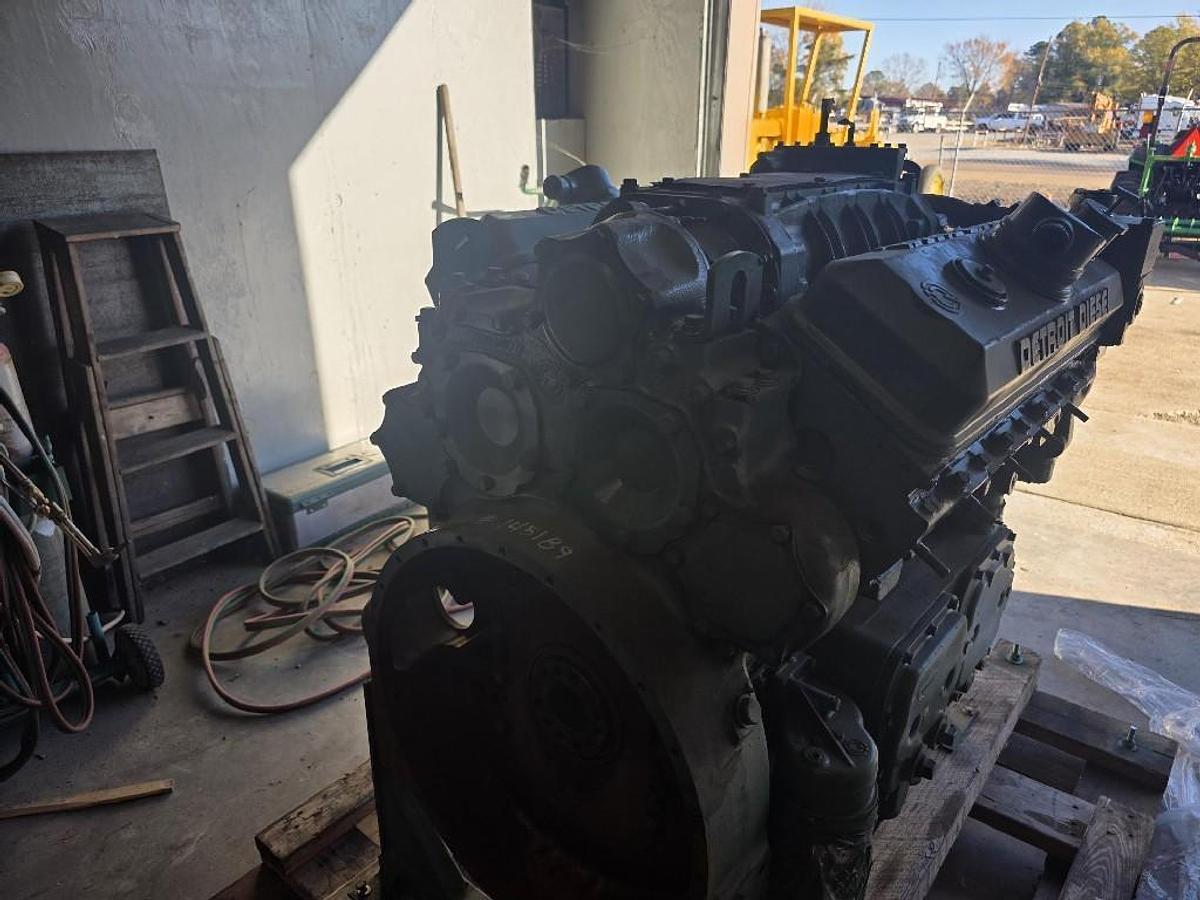 Used REMAN DETROIT DIESEL 8V92N 350HP SN# 08FF004781  MOD# 8083-7000  EXC.