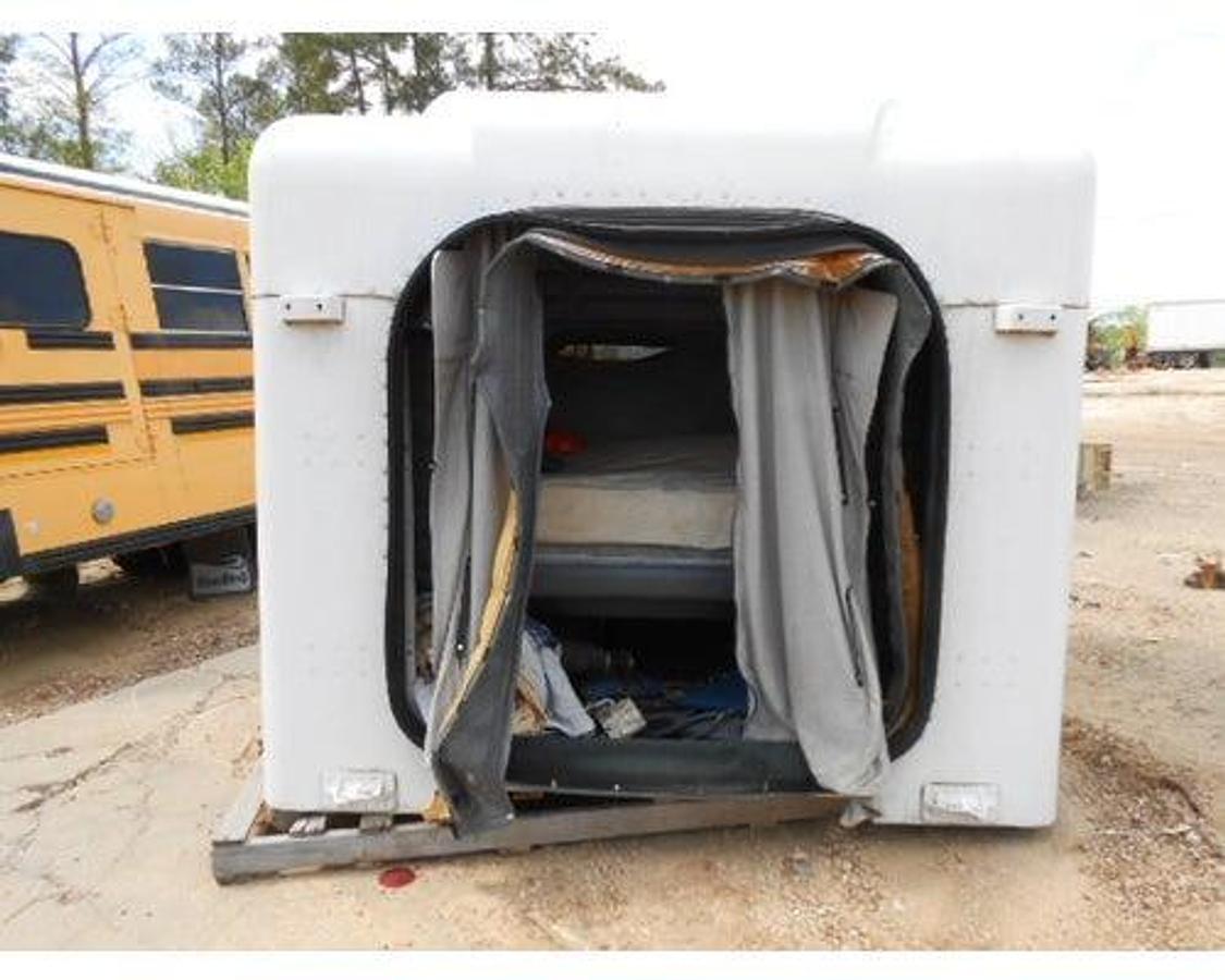 Used UNIBILT ULTRACAB
