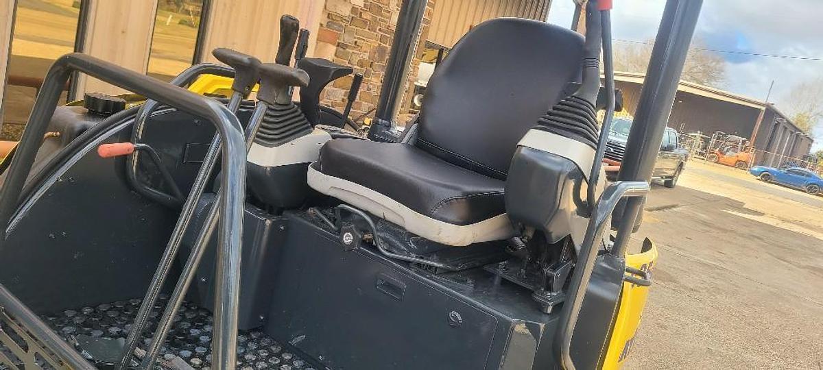 Used 2006 KOMATSU PC35MR-2