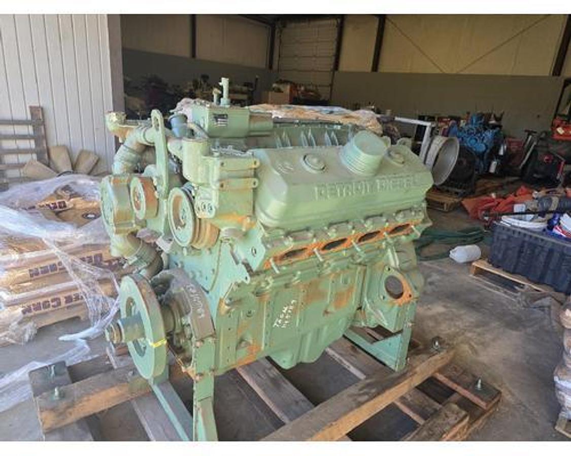 Used REMAN DETROIT DIESEL 8V92N 350HP SN# 08FF004781  MOD# 8083-7000  EXC.