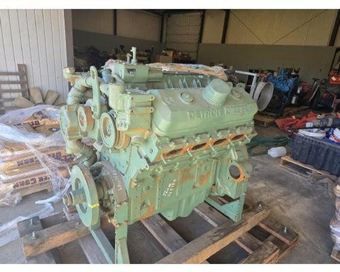 Used REMAN DETROIT DIESEL 8V92N 350HP SN# 08FF004781 MOD# 8083-7000 EXC.