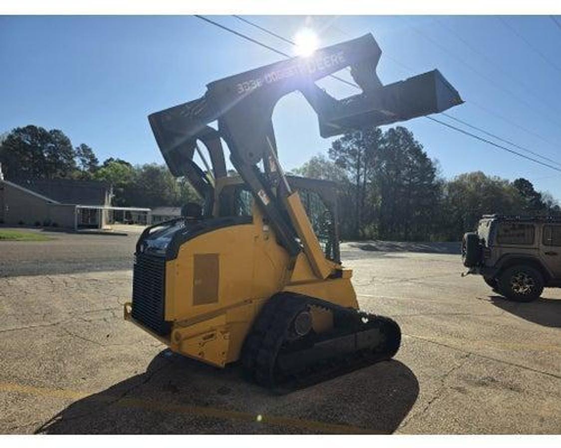 Used 2015 John Deere 333E