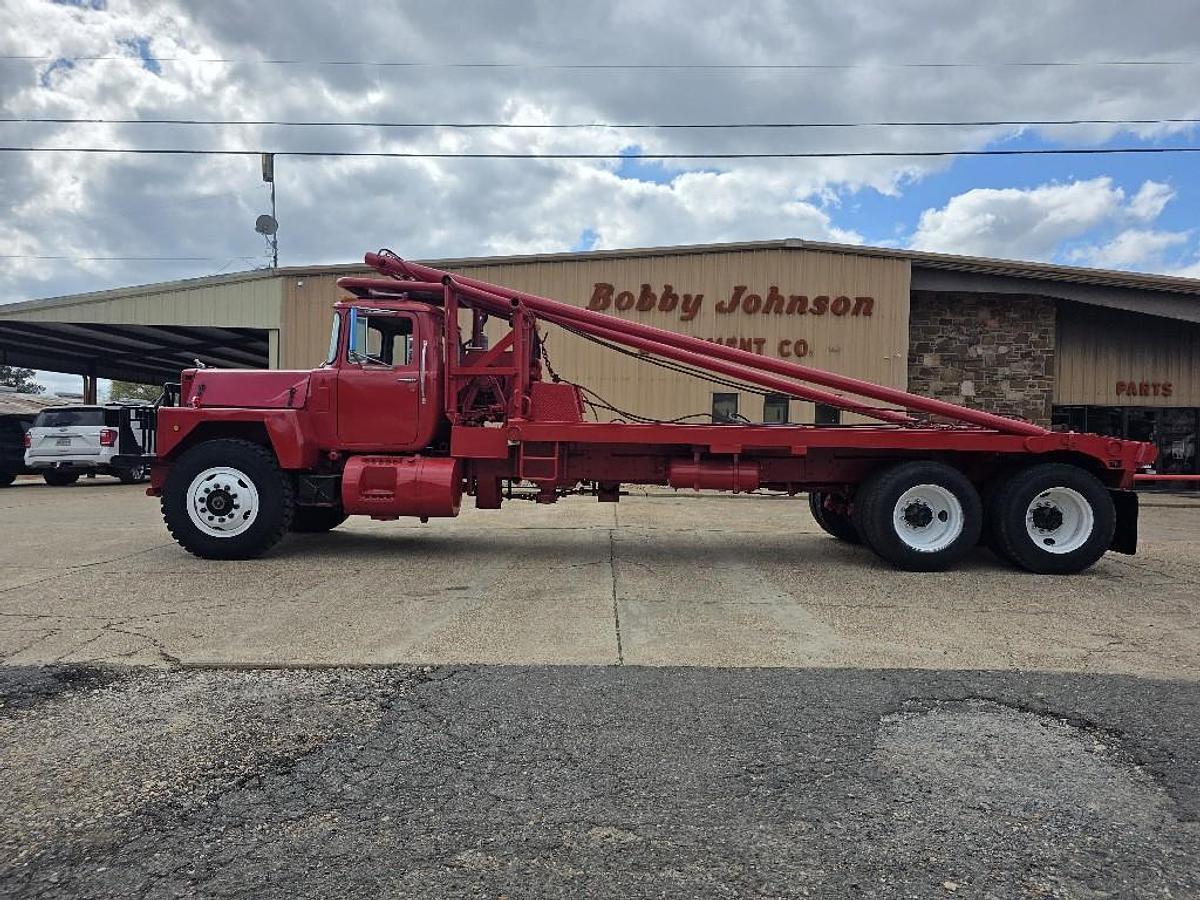 Used 1981 Mack RD600 SERIES