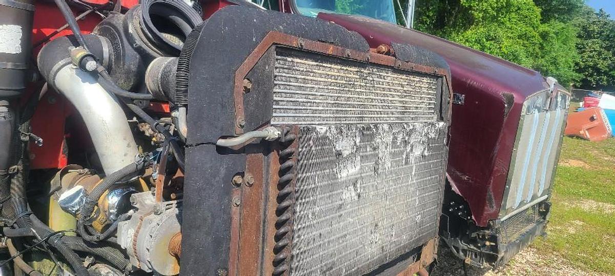 Used 2007 Peterbilt 335