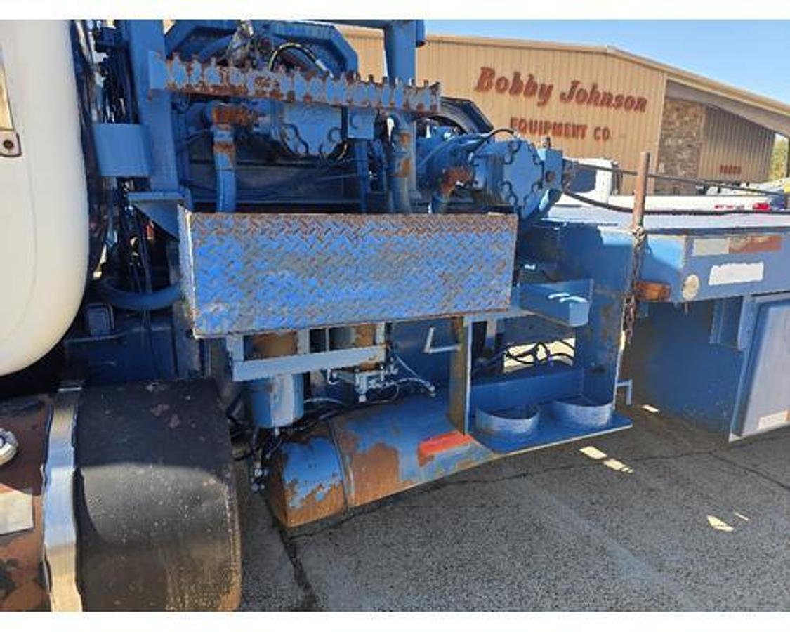 Used 1995 Mack RD688S