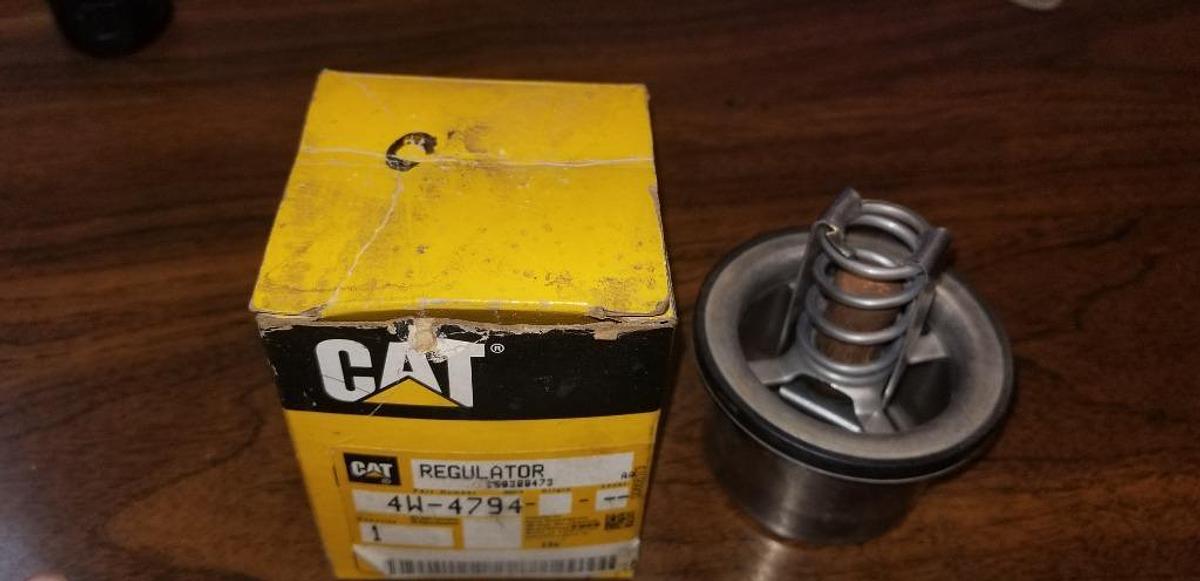 New surplus NEW SURPLUS CAT 4W-4794 THERMOSTAT 180 DEG.
