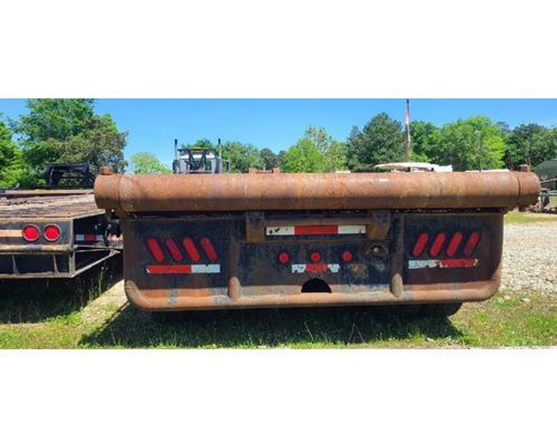 Used 1981 METAL FABRICATING COMPANY TRAILER