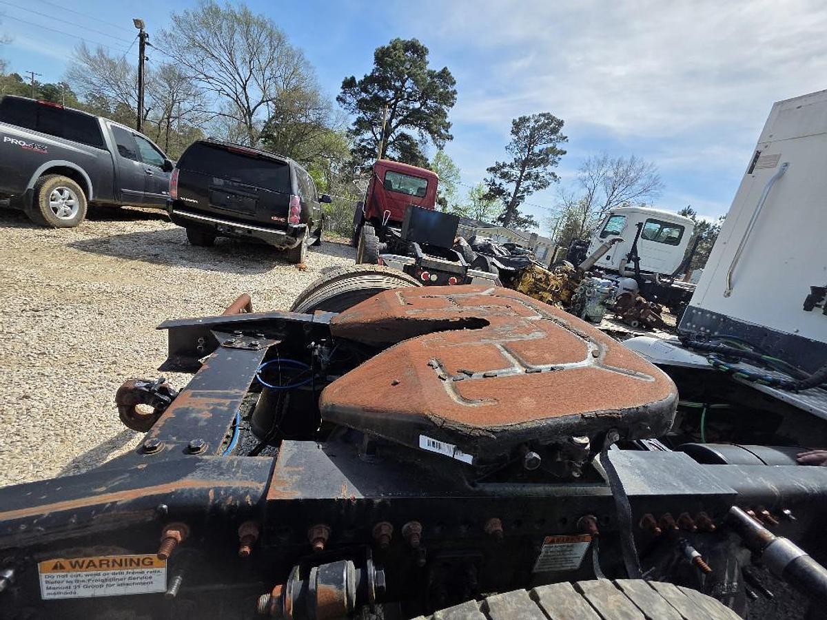 Used 2014 Holland CASCADIA