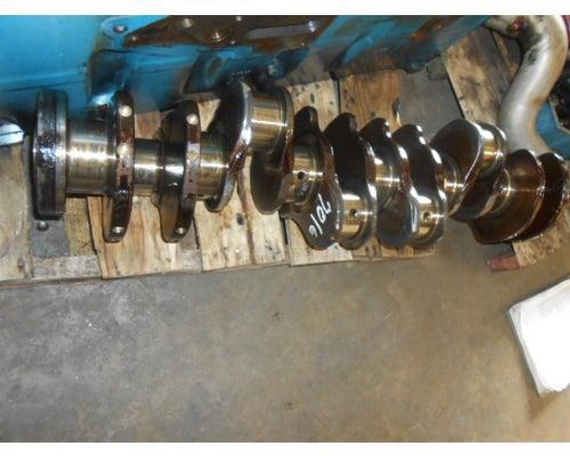 Used INTERNATIONAL DT 466E
