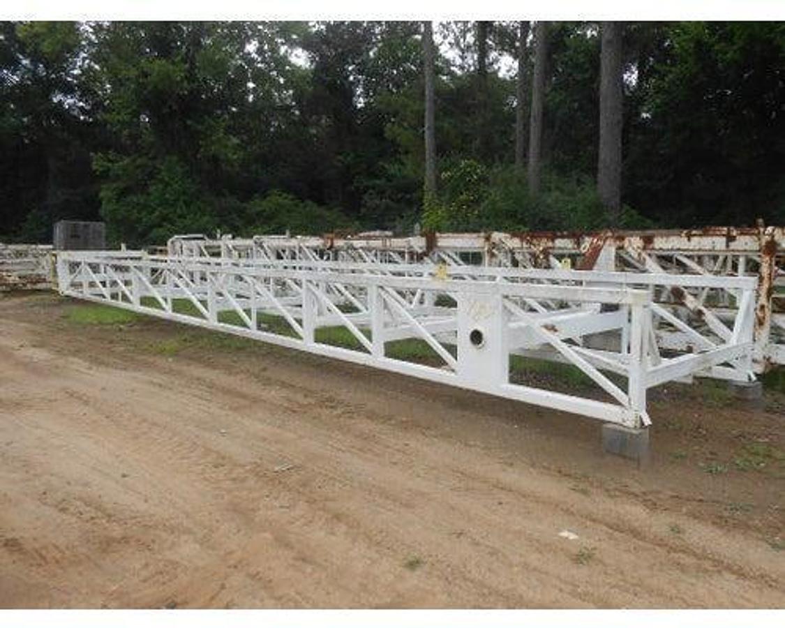 Used CRANE CARRIER