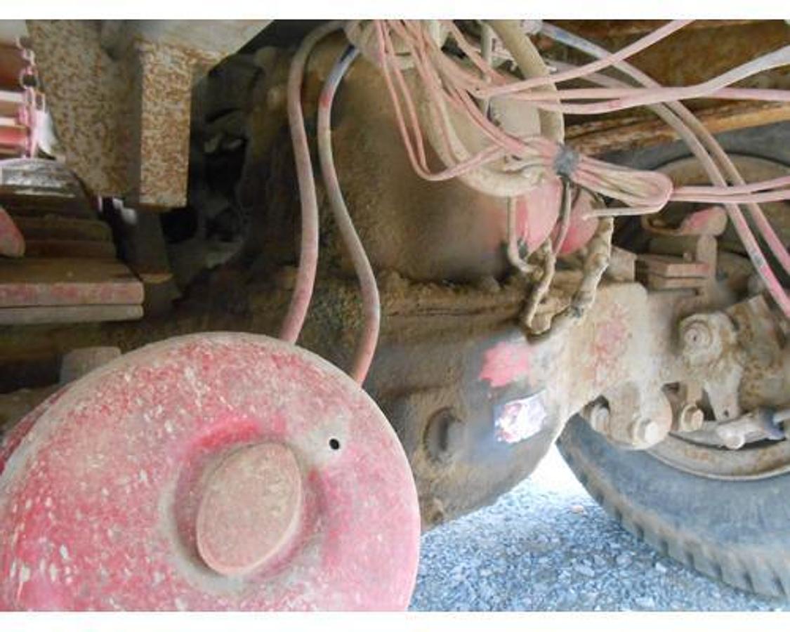 Used 1981 AUTOCAR DC9364B SUDR