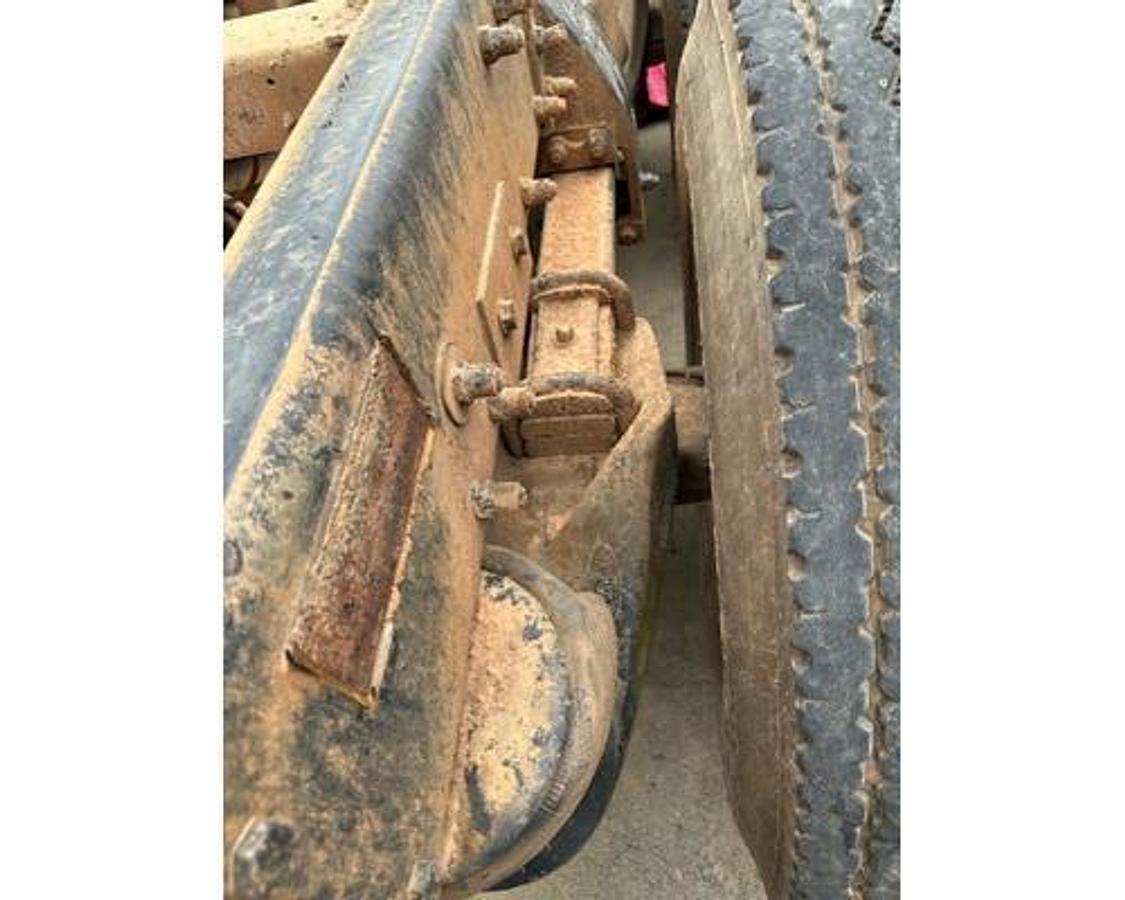 Used 2007 Peterbilt 335