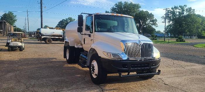 Used 2005 INTERNATIONAL 4200