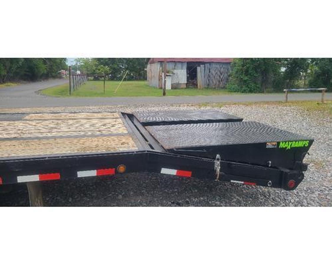 Used 2023 LOAD TRAIL LOAD TRAIL