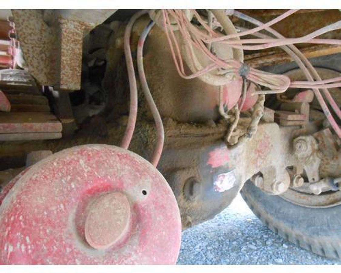 Used 1981 AUTOCAR DC9364B SUDR