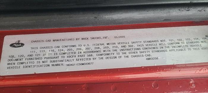 Used 2006 Mack CV713