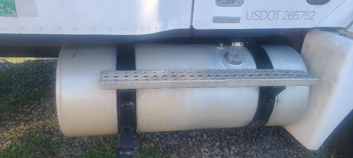 Used 2007 Freightliner FREIGHTLINER