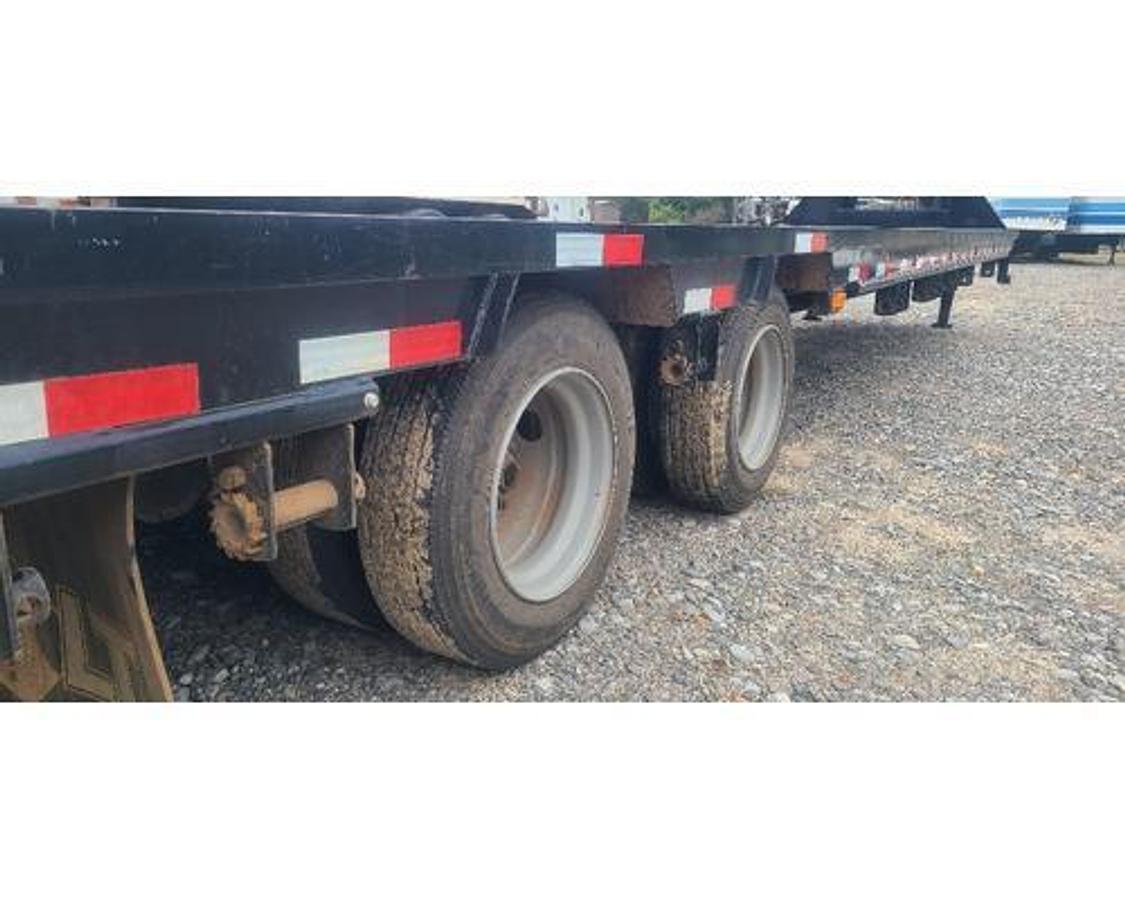 Used 2023 LOAD TRAIL LOAD TRAIL