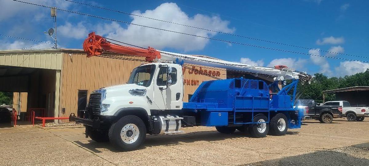 Used 2012 Freightliner 114SD