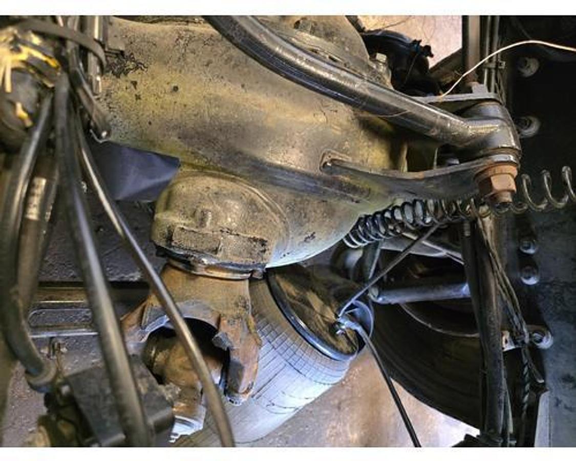 Used 2016 MERITOR CXN613