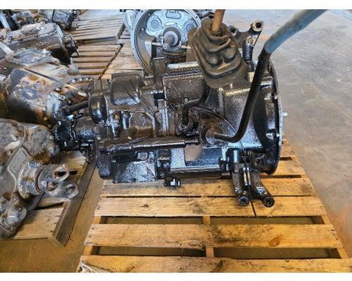 Used 1986 Mack DM685S TRXL1071