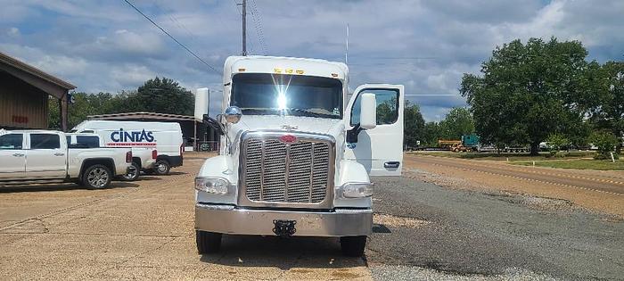 Used 2014 Peterbilt 567