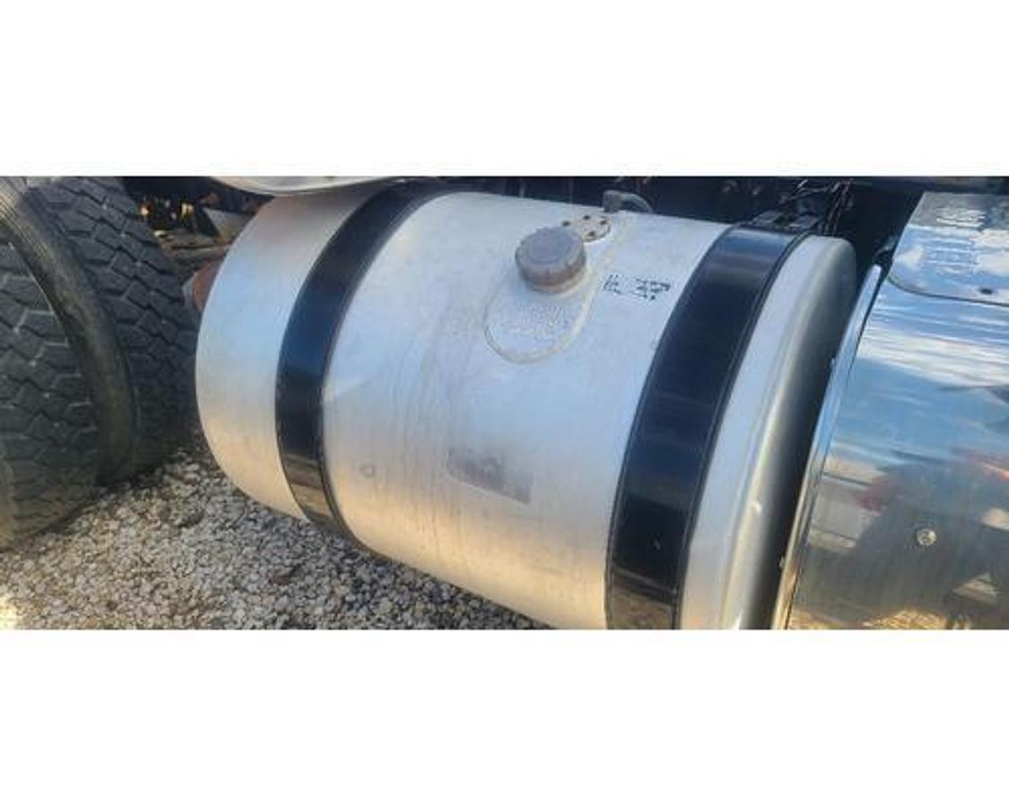 Used 2013 Mack CHU613