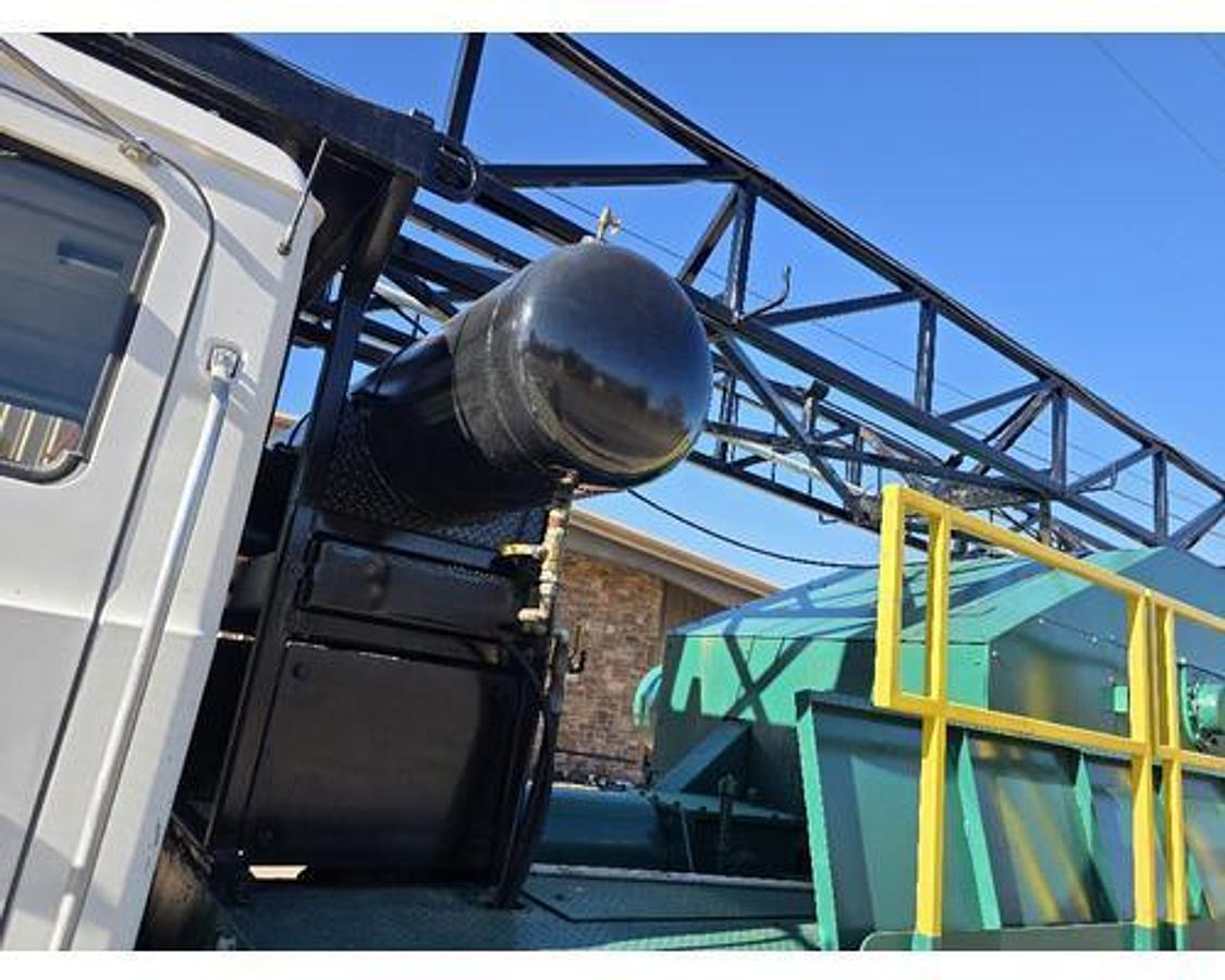 Used 2007 Mack CV713
