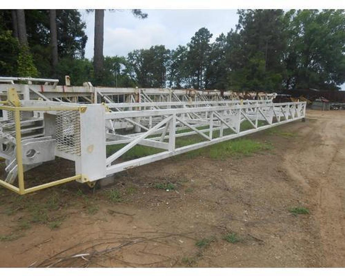 Used CRANE CARRIER