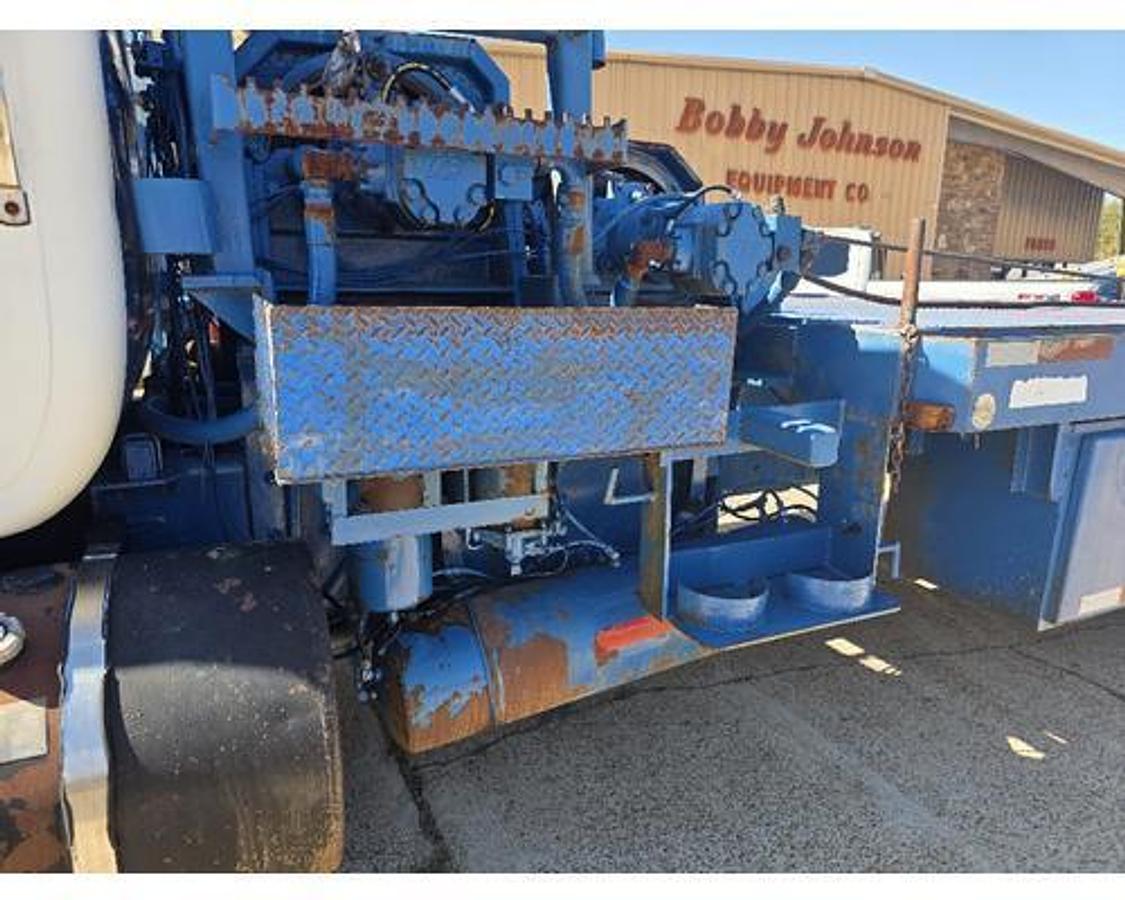 Used 1995 Mack RD688S