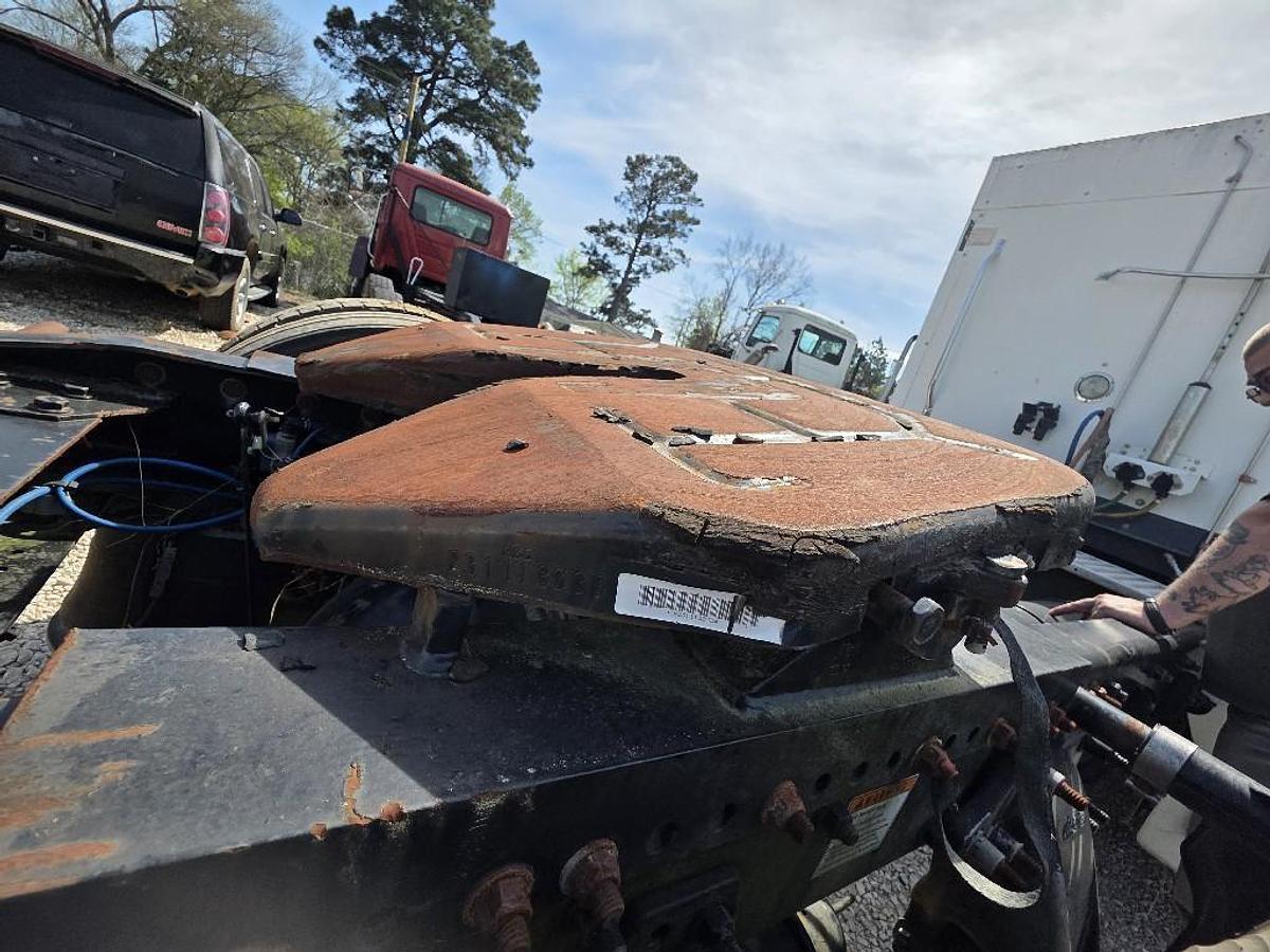 Used 2014 Holland CASCADIA