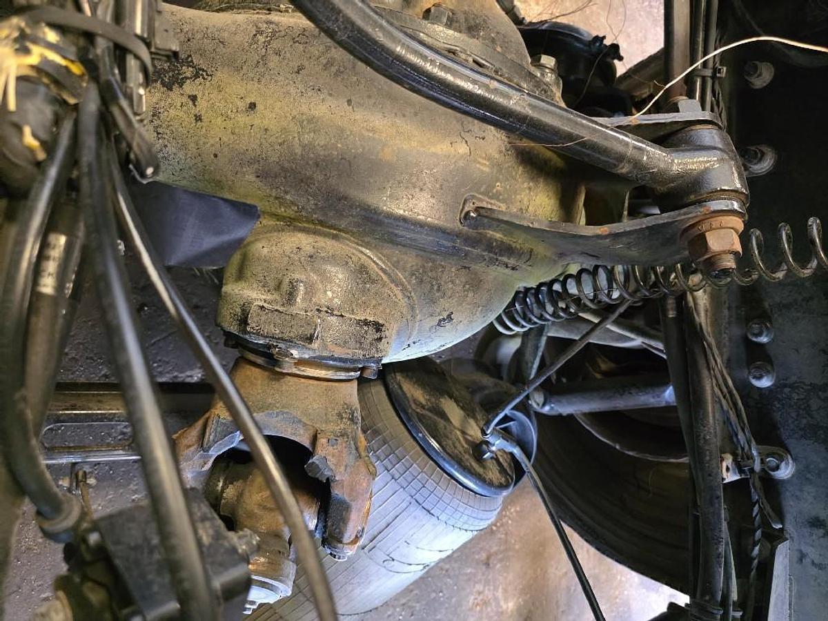 Used 2016 MERITOR CXN613