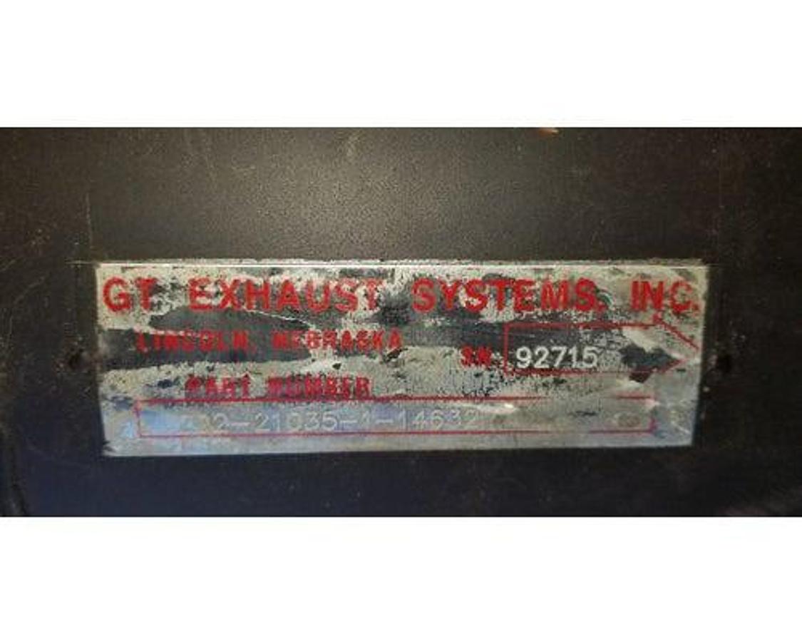 New surplus NEW SURPLUS GT EXHAUST  SILENCER # 202-21035-1-14632    SN# 92715
3-1/2" " I.D. INLET & OUTLET    14" DIAMETER     BODY LEGTH 21"