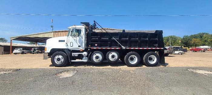 Used 1999 Mack CH 613