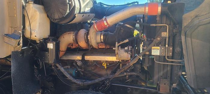 Used 2002 Mack CH 613