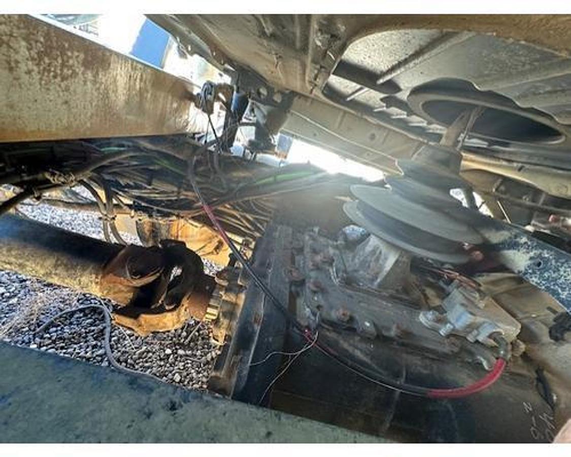 Used 2013 Fuller CHU613