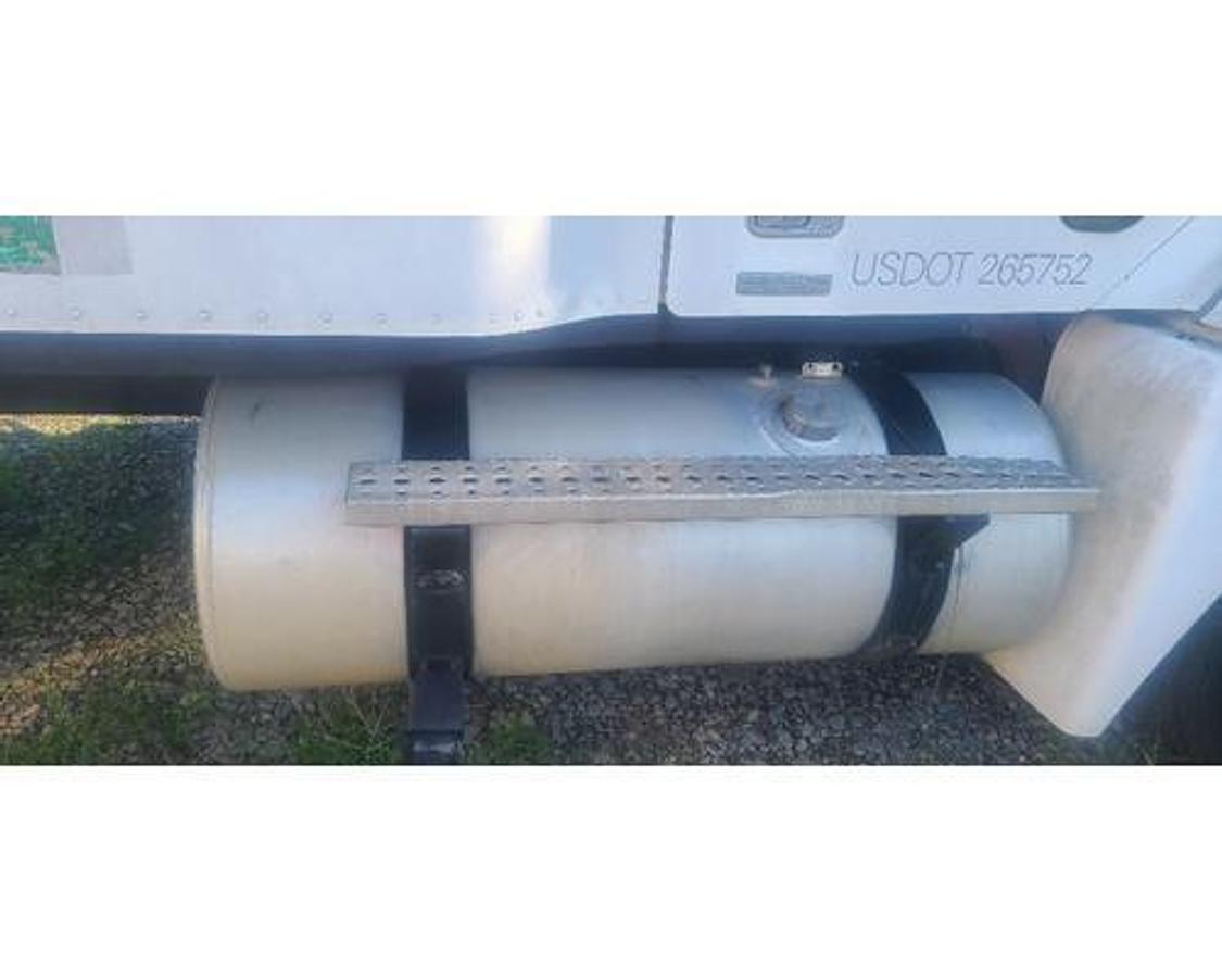 Used 2007 Freightliner FREIGHTLINER