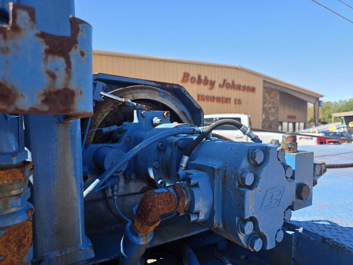 Used 1995 Mack RD688S