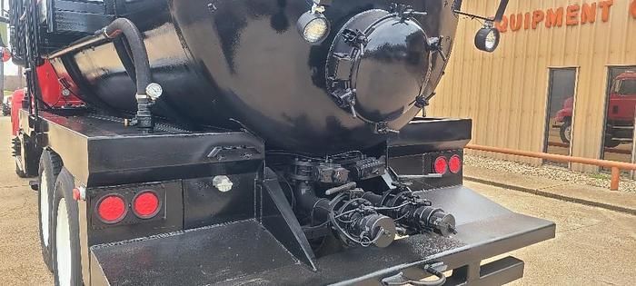 Used 2002 Mack CH 613