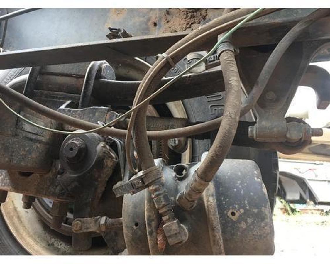 Used 2006 Mack CHN613