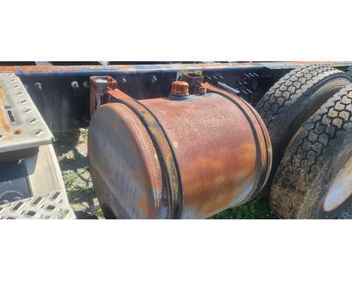 Used 2016 Mack CHU613