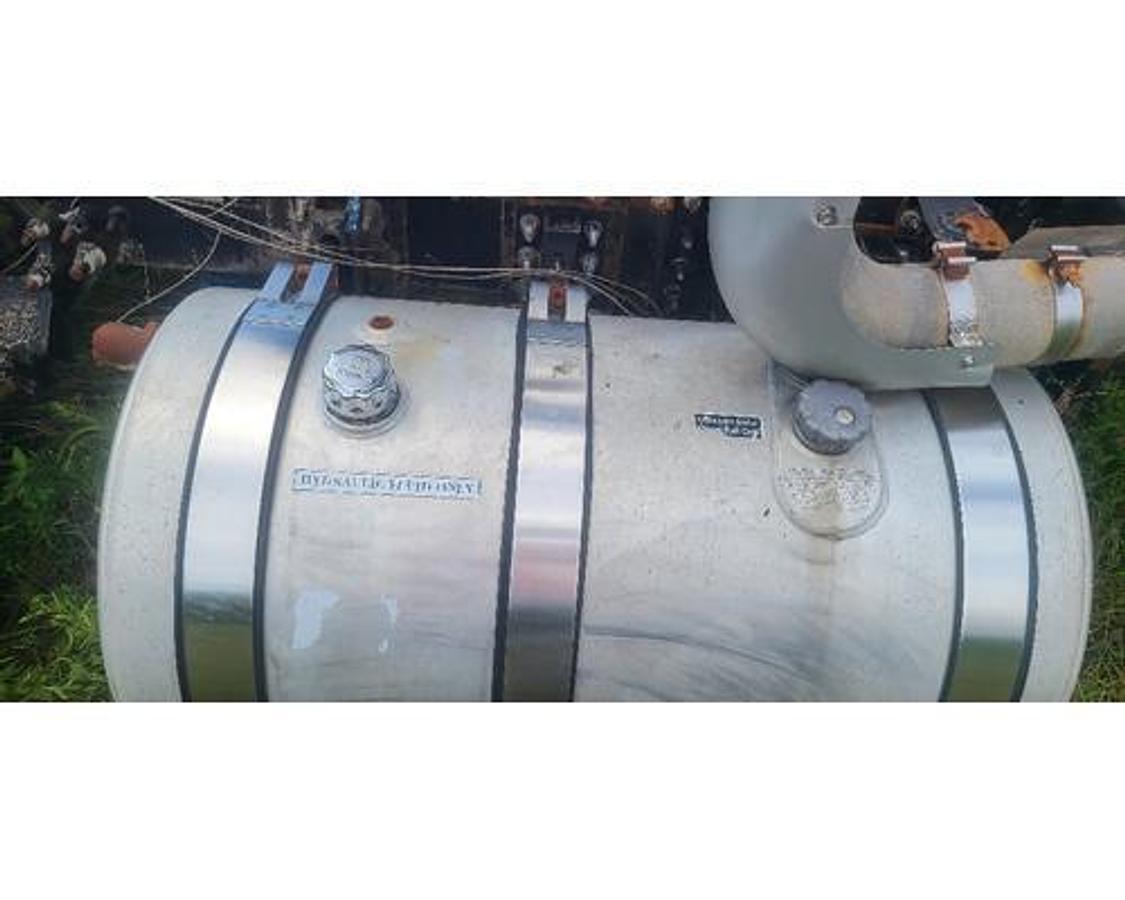 Used GOOD USED 50 GALLON ALUMINUM HYDRAULIC TANK- SADDLE MOUNT