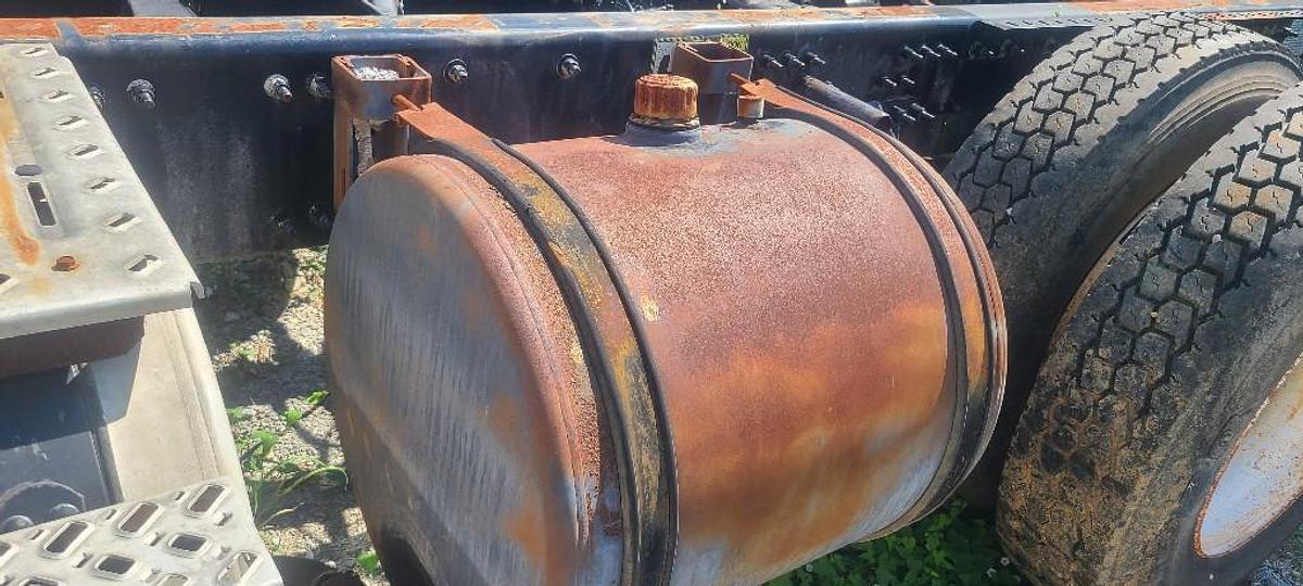 Used 2016 Mack CHU613