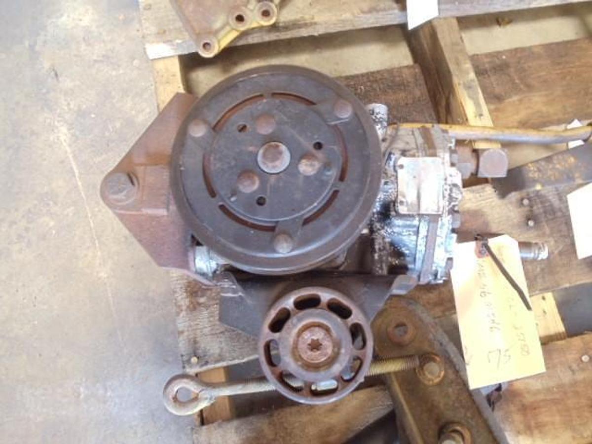 Used TCCI  AC COMPRESSOR PN# ET201L-25150, 4621546